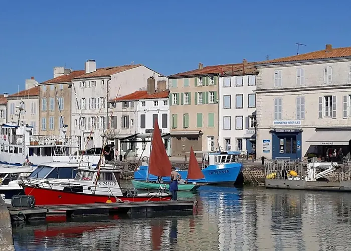 Lägenhet With 3 Windows Overlooking The Port Of St Martin De Re